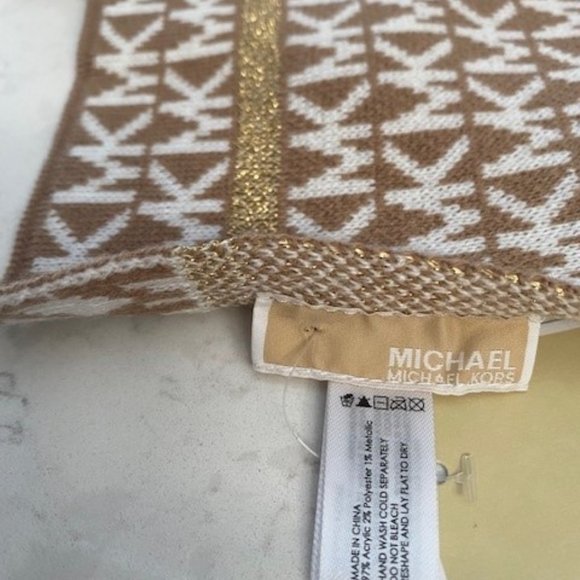 NWT Michael Kors Monogram Scarf - Picture 5 of 5